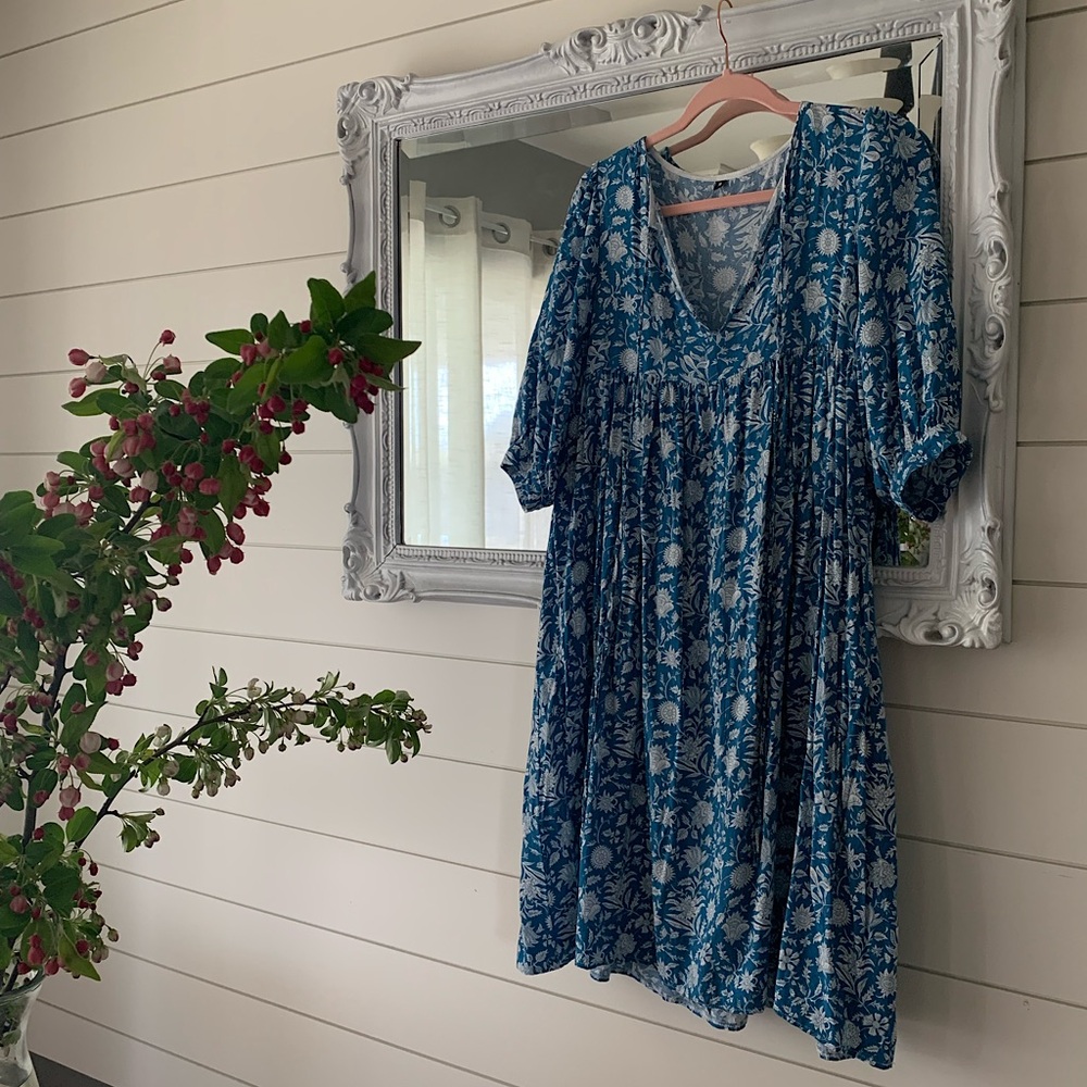 Blue Floral midi dress